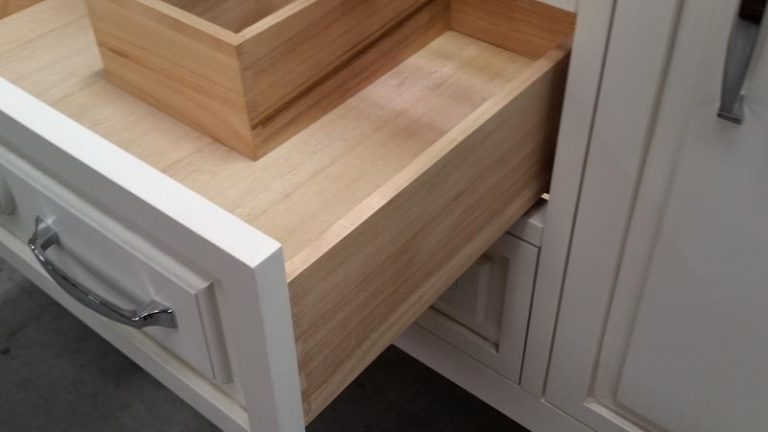 vanities-with-special-drawers