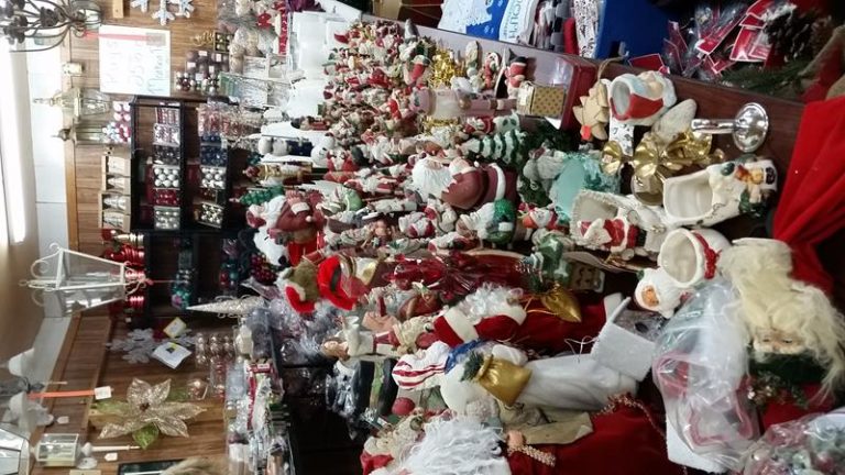 santa-decorations