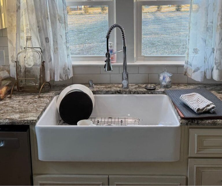 farmhouse sink