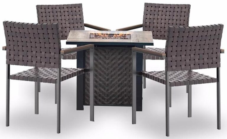 outdoor table